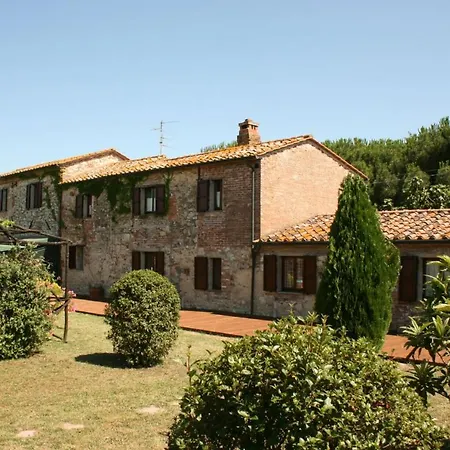 I Cuffi-marchetti Sleeps 20 With Pool Villa *