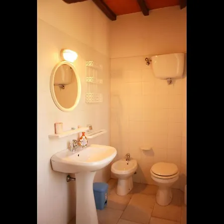 I Cuffi-marchetti Sleeps 20 With Pool