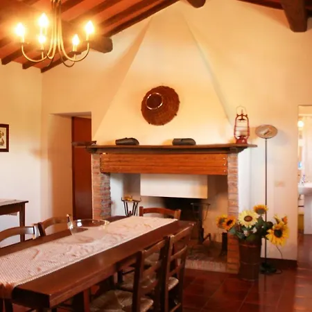 Villa I Cuffi-marchetti Sleeps 20 With Pool Piana